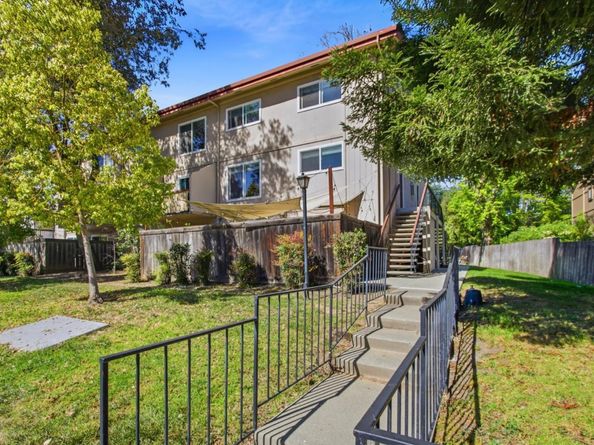 701 N Rengstorff Avenue 20, Mountain View CA 94043