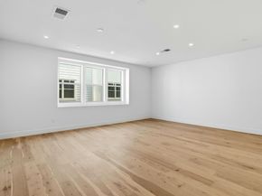 Undisclosed Address #ML82043779, Walnut Creek CA 94597
