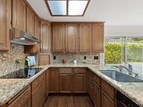 2 Corte Camellia, Millbrae CA 94030