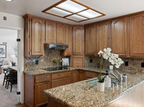 2 Corte Camellia, Millbrae CA 94030