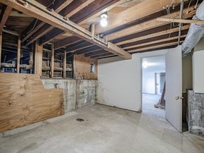 35 Sycamore Street, Watsonville CA 95076