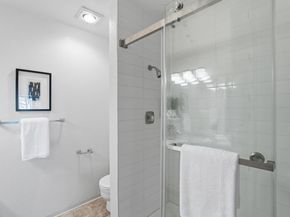 35 W 20th Avenue 203, San Mateo CA 94403