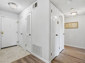 35 W 20th Avenue 203, San Mateo CA 94403