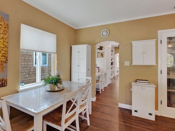 2100 Oberlin Street, Palo Alto CA 94306