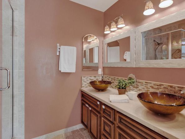 2100 Oberlin Street, Palo Alto CA 94306