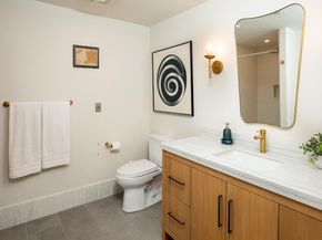 1 W Edith Avenue A101, Los Altos CA 94022