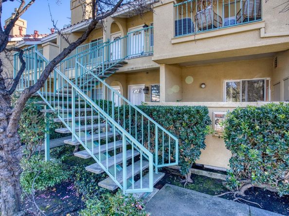 210 Sunnyhills Court, Milpitas CA 95035