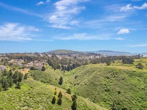 720 Lockhaven Drive, Pacifica CA 94044