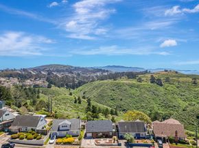 720 Lockhaven Drive, Pacifica CA 94044