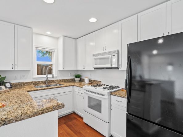 748 Cottage Court, Mountain View CA 94043