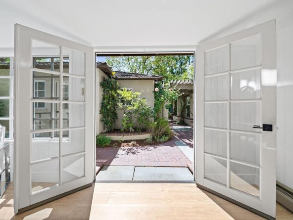 2365 Waverley Street, Palo Alto CA 94301