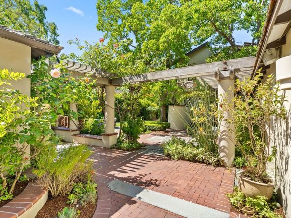 2365 Waverley Street, Palo Alto CA 94301