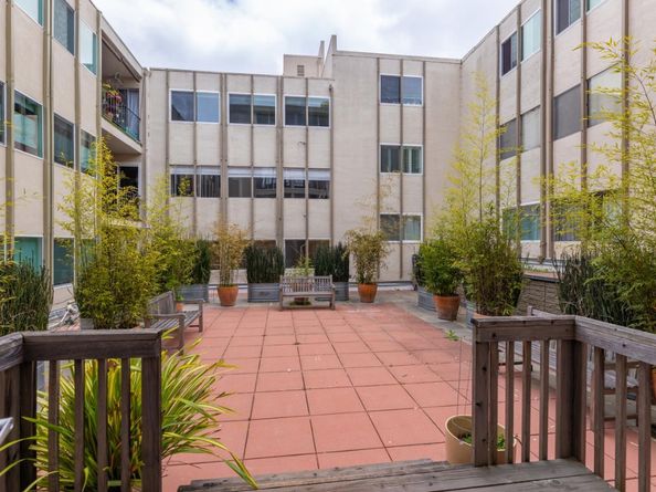 360 Vernon Street 304, Oakland CA 94610