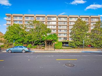 1700 Civic Center Drive