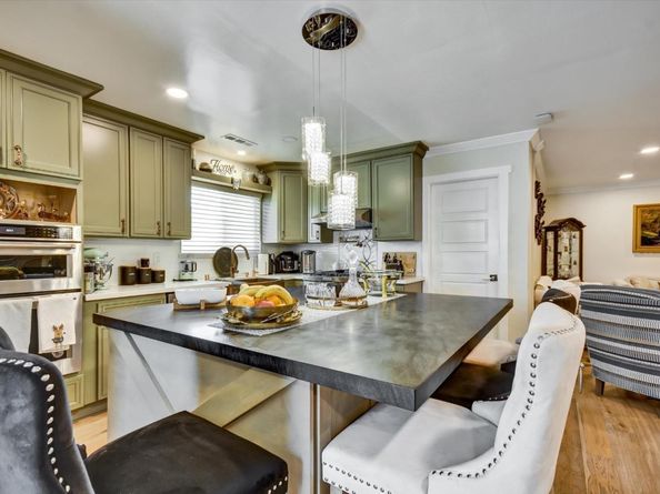 163 Roxbury, Santa Clara CA 95050