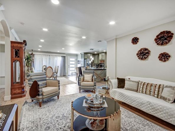 163 Roxbury, Santa Clara CA 95050