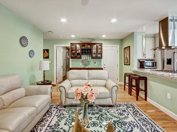 163 Roxbury, Santa Clara CA 95050