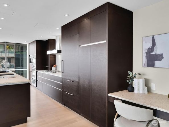 99 Union St #1205 & #1206, Seattle WA 98101