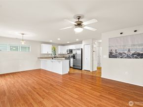 29918 49th Lane S 5, Auburn WA 98001