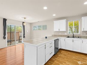 29918 49th Lane S 5, Auburn WA 98001