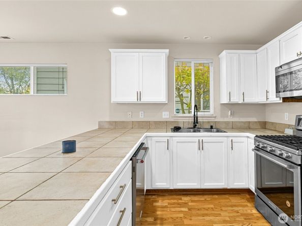 29918 49th Lane S 5, Auburn WA 98001