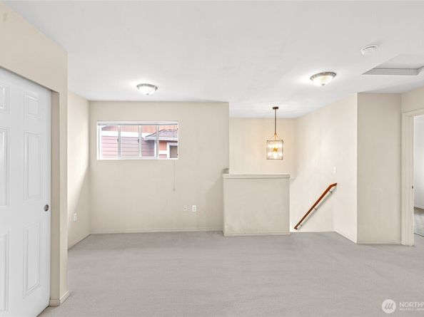 29918 49th Lane S 5, Auburn WA 98001