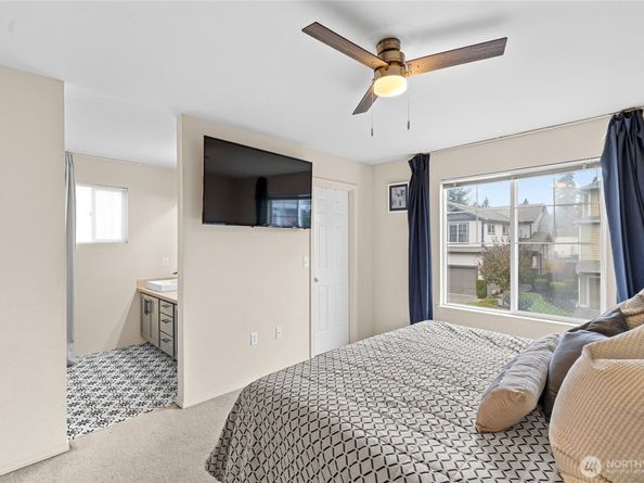 29918 49th Lane S 5, Auburn WA 98001