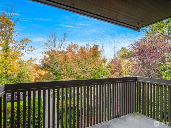 1425 S Puget Drive B3, Renton WA 98055