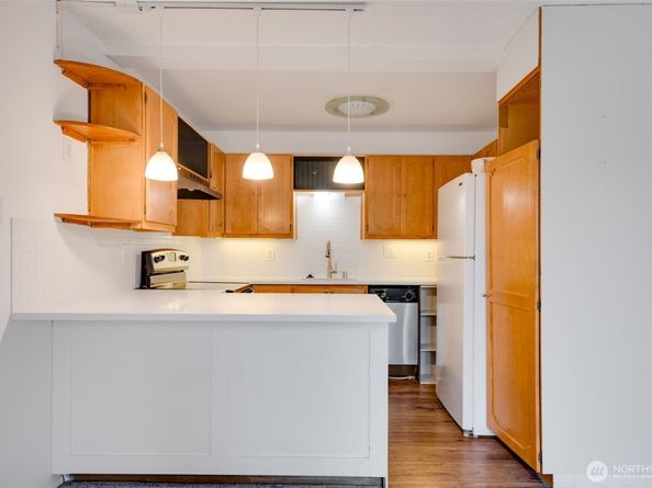 1425 S Puget Drive B3, Renton WA 98055