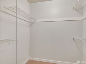 1425 S Puget Drive B3, Renton WA 98055