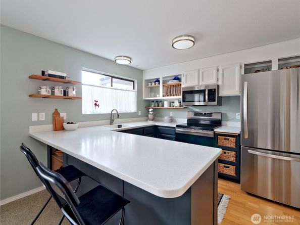 5845 NE Park Point Drive G203, Seattle WA 98115