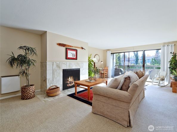 5845 NE Park Point Drive G203, Seattle WA 98115