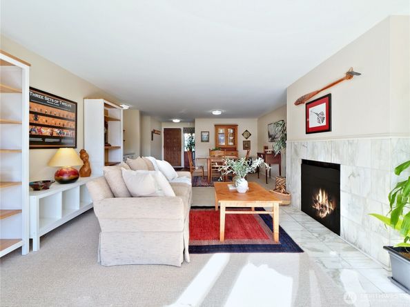 5845 NE Park Point Drive G203, Seattle WA 98115