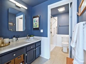 5845 NE Park Point Drive G203, Seattle WA 98115