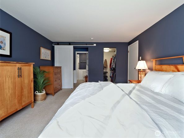 5845 NE Park Point Drive G203, Seattle WA 98115