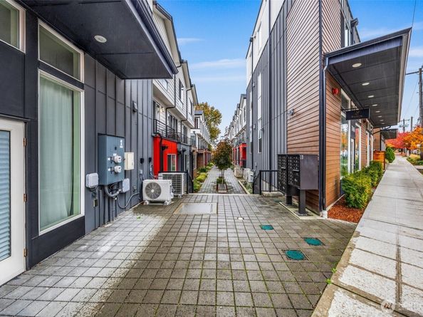 7132 Beacon Avenue S A, Seattle WA 98108