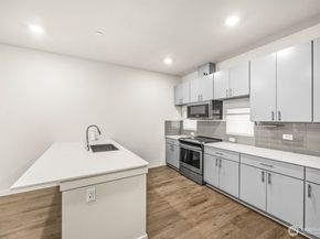 7132 Beacon Avenue S A, Seattle WA 98108