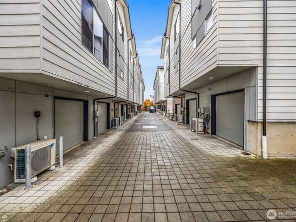 7132 Beacon Avenue S A, Seattle WA 98108