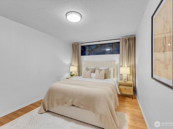 654 W Olympic Place 101, Seattle WA 98119