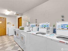 654 W Olympic Place 101, Seattle WA 98119