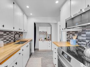 654 W Olympic Place 101, Seattle WA 98119