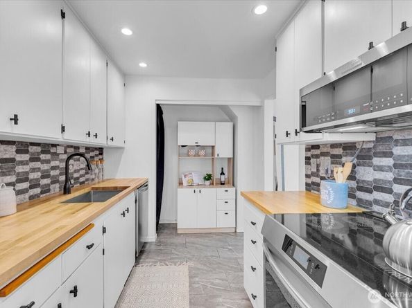 654 W Olympic Place 101, Seattle WA 98119