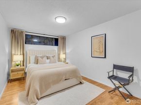 654 W Olympic Place 101, Seattle WA 98119