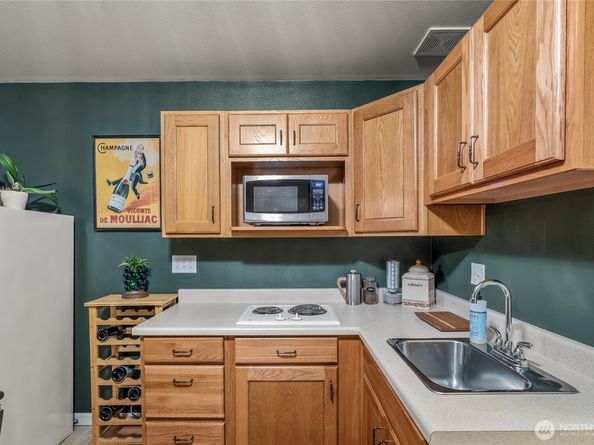 16239 2nd Place S, Seattle WA 98148