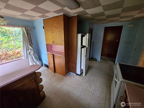 10415 Slater Avenue NE, Kirkland WA 98033