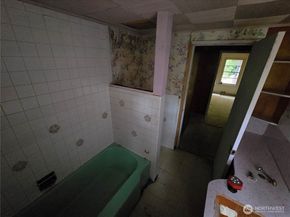 10415 Slater Avenue NE, Kirkland WA 98033