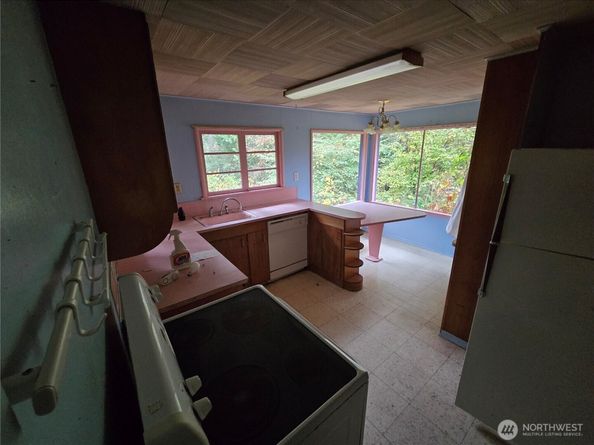 10415 Slater Avenue NE, Kirkland WA 98033