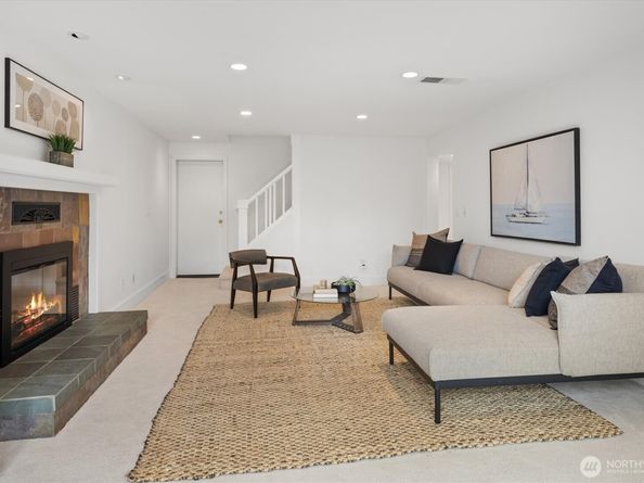 6703 36th Avenue NW, Seattle WA 98117