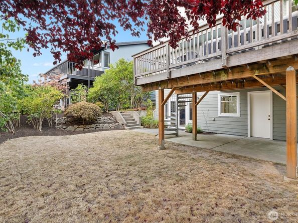 6703 36th Avenue NW, Seattle WA 98117