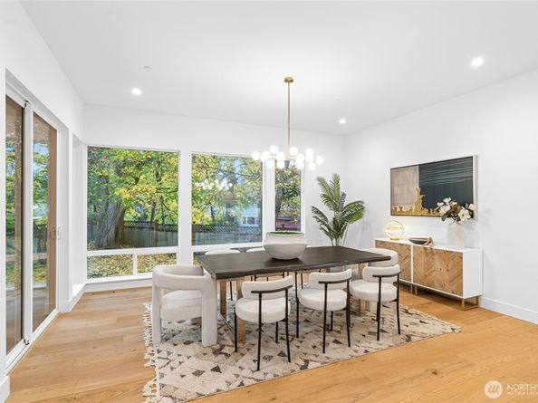 218 163rd Place SE, Bellevue WA 98008